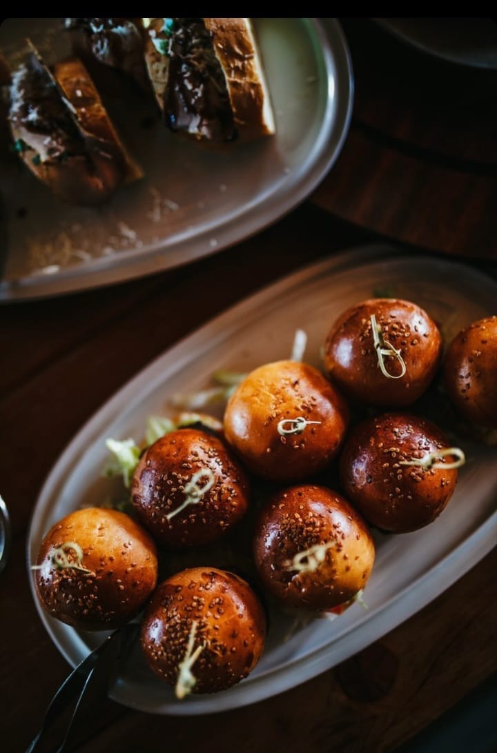 Exclusive private chef services for honeymoons and celebrations