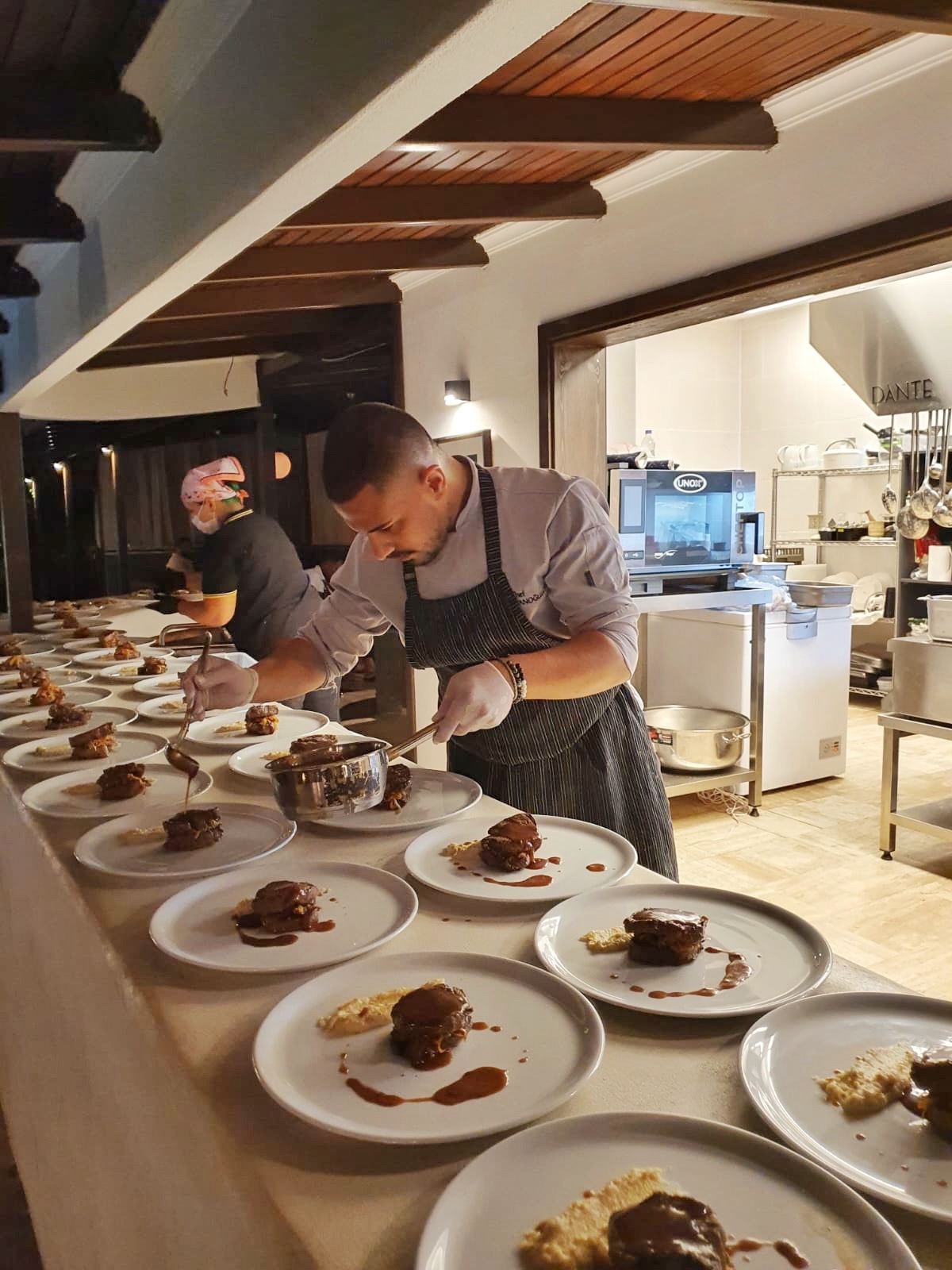 Elegant outdoor event catering in Antalya region